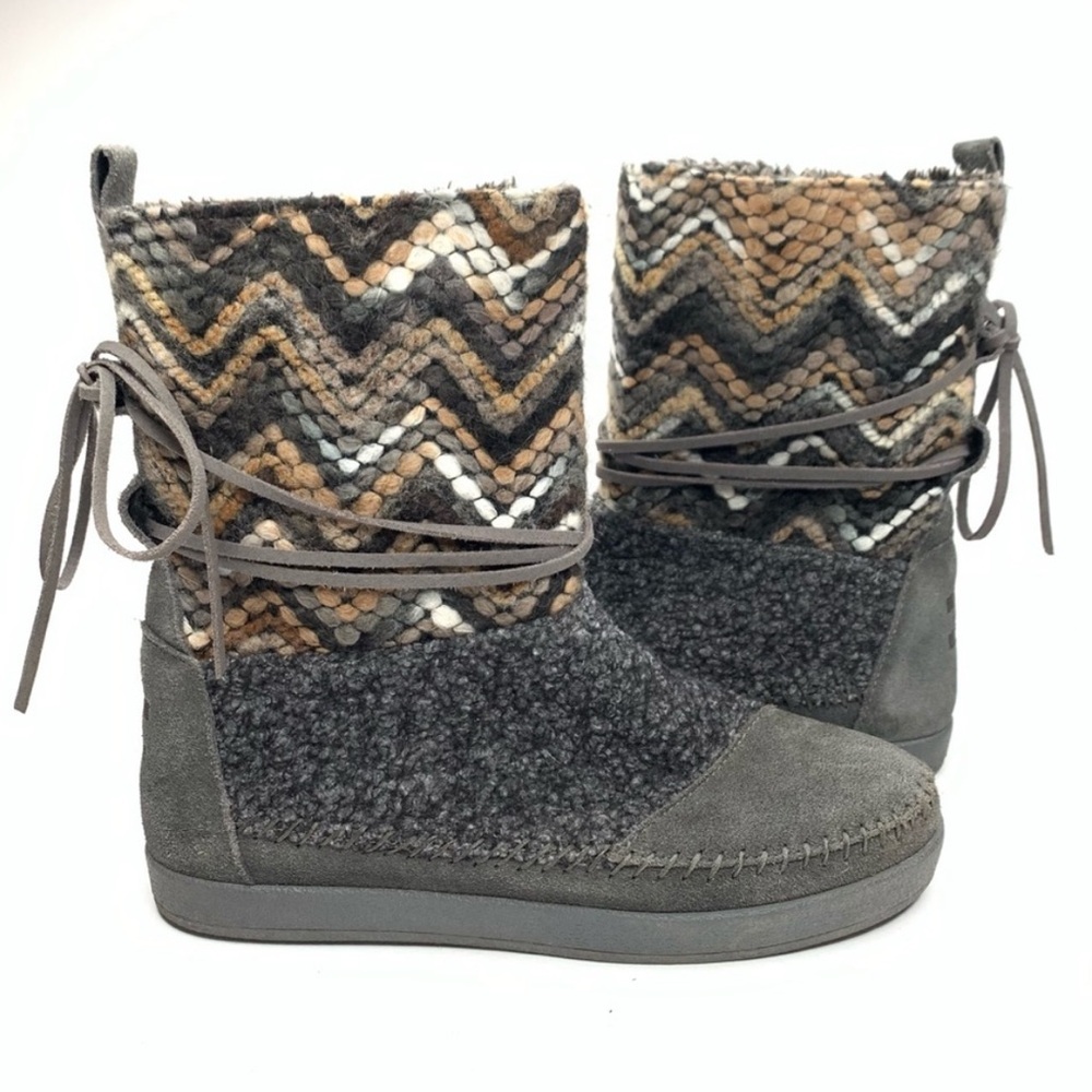 Toms Nepal Boho Suede Textile Yarn Chevron Zig Zag Faux Fur Lined Ankle Boots